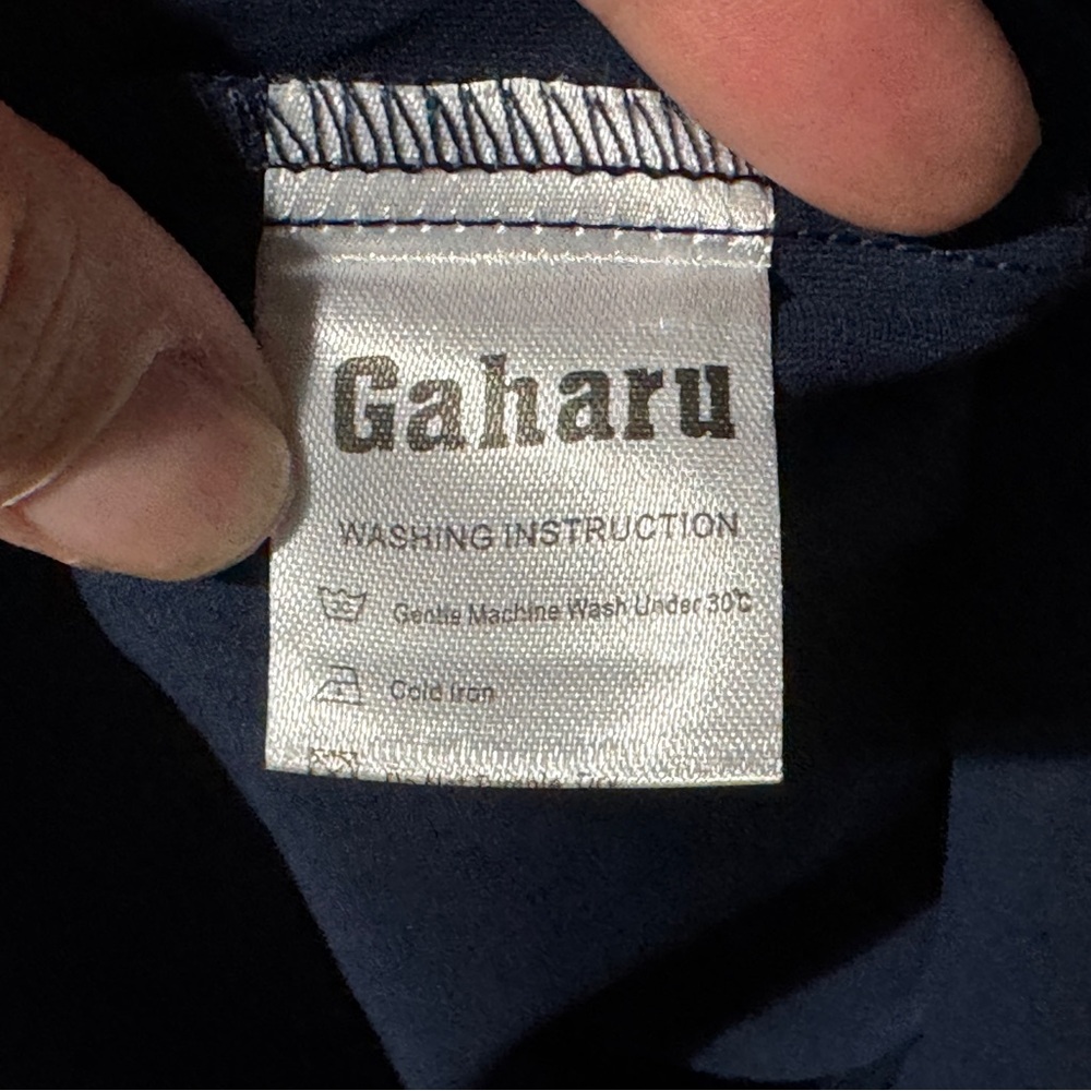 NWT Gaharu Navy Women's Collared Top - Picture 5 of 7